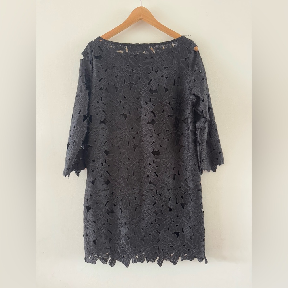 Gorgeous lace dress. Perfect condition.